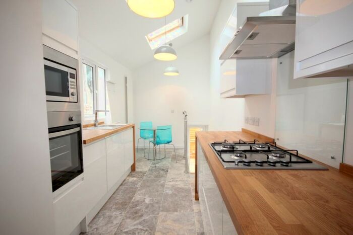2 Bedroom Maisonette To Rent In St Leonard's Rd, Brighton, BN2