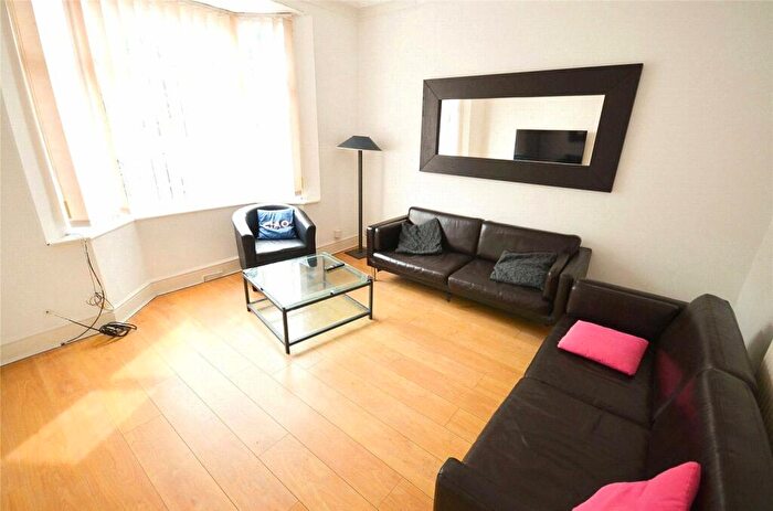 7 Bedroom Terraced House To Rent In Denmark Road, Rusholme, Manchester, M15