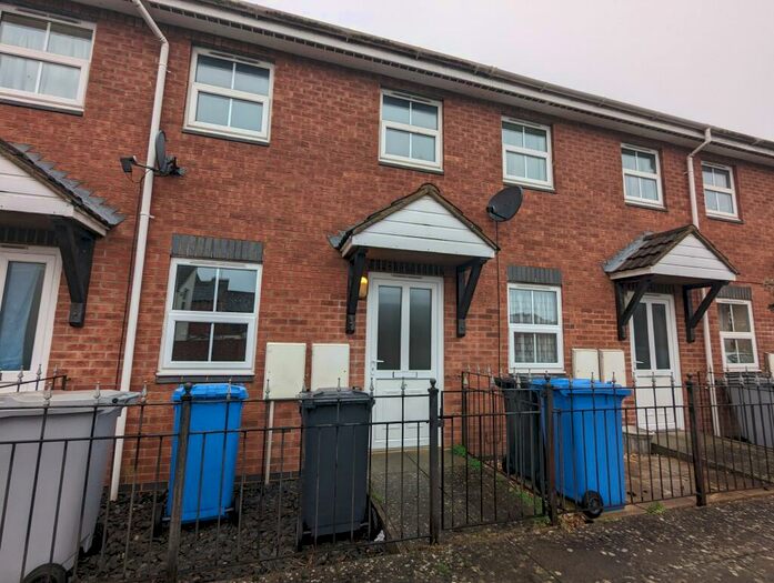 2 Bedroom Terraced House To Rent In Regent Street, Kettering, NN16