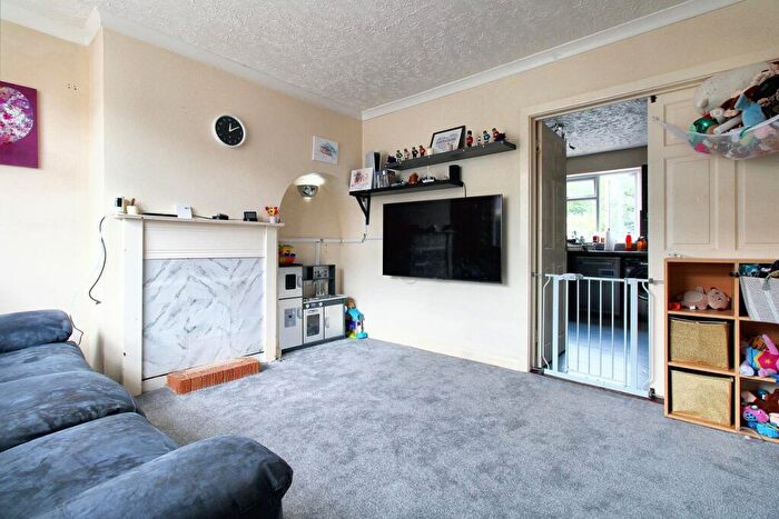 3 Bedroom Terraced House For Sale In Standard Avenue, Coventry, CV4
