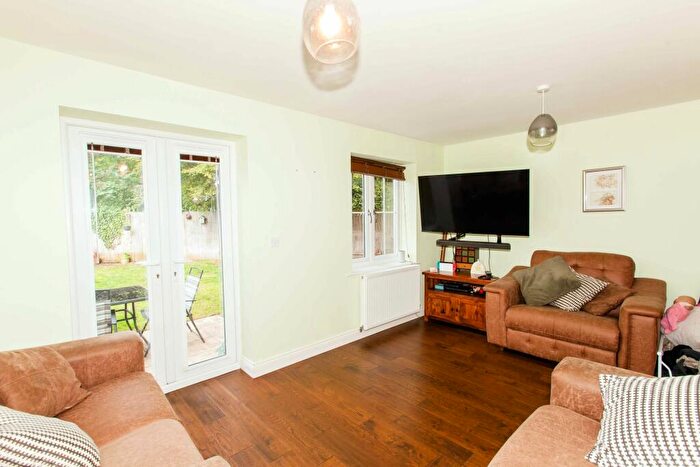 4 Bedroom Detached House For Sale In Meadows Walk, Clowne, S43