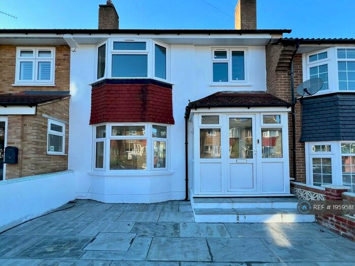 3 Bedroom Terraced House To Rent In Openshaw Road, London, SE2