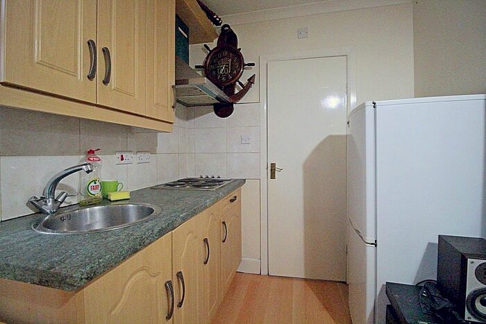 Studio To Rent In Bulstrode Avenue, Hounslow, TW3