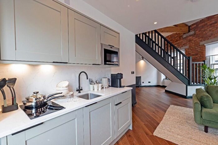 2 Bedroom Flat To Rent In The James, Manchester, M4