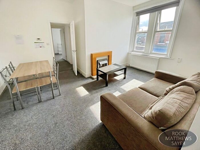 3 Bedroom Flat To Rent In Heaton Park Road, Newcastle Upon Tyne, NE6