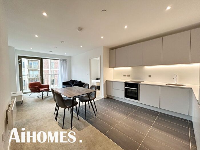 2 Bedroom Flat To Rent In Local Crescent, Hulme Street, Salford, M5