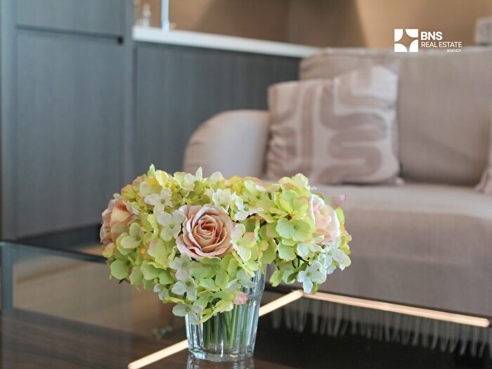 1 Bedroom Flat To Rent In Carnation Way, Thames City, London, SW8