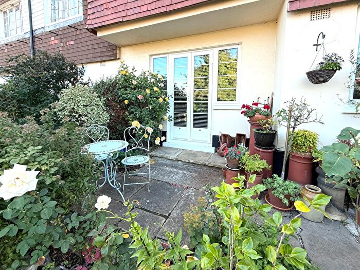 2 Bedroom Flat For Sale In Crown Lane Gardens, London, SW16