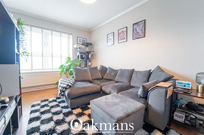 2 Bedroom Flat For Sale In Longwood Road, Rednal, Birmingham, West Midlands, B45