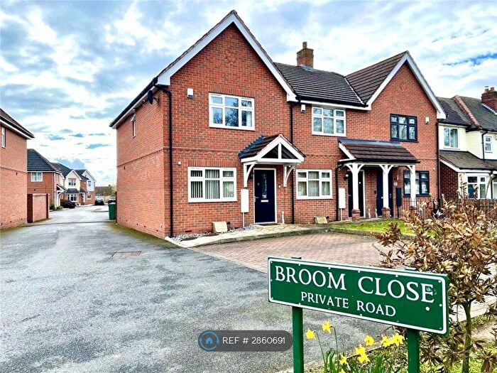 3 Bedroom End Terrace House To Rent In Broom Close, Birmingham, B36