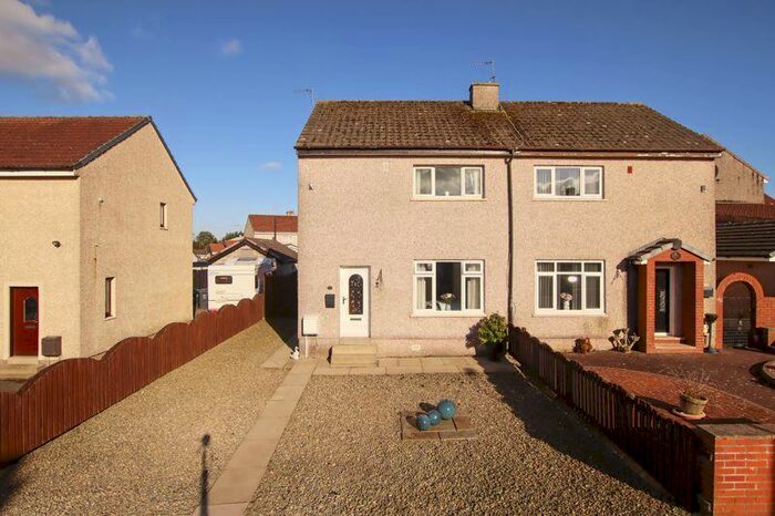 3 Bedroom Semi-Detached House For Sale In Darmeid Place, Shotts, ML7