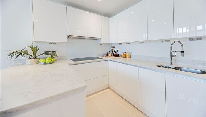 2 Bedroom Flat To Rent In Palace Wharf, Rainville Road, London, W6