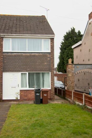 2 Bedroom Semi-Detached House To Rent In Moorcroft Terrace, High Street, Chester, CH4
