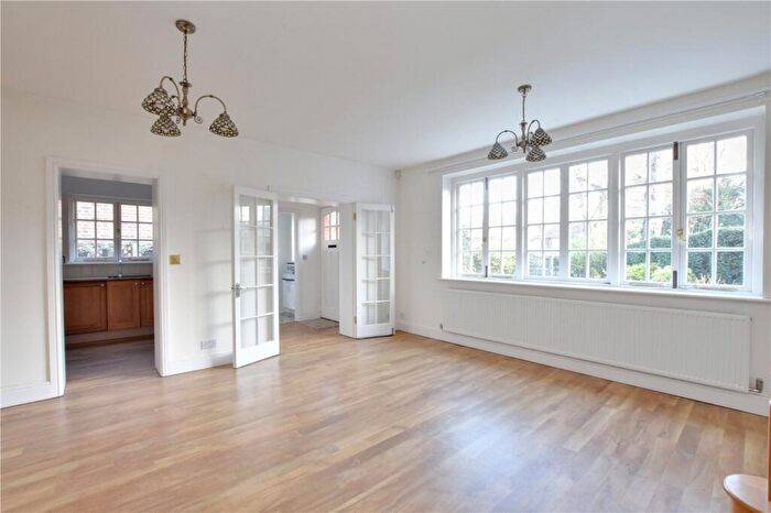 2 Bedroom Semi Detached House To Rent In Kidbrooke Grove, Blackheath, London, SE3