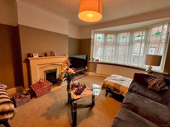 2 Bedroom Flat For Sale In Guelder Road, High Heaton, Newcastle Upon Tyne, NE7