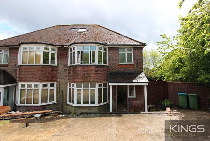 4 Bedroom Semi-Detached House To Rent In Woodmill Lane, SO18