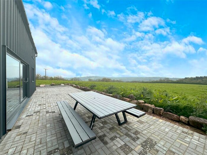 3 Bedroom Barn Conversion To Rent In Bickleigh, Tiverton, EX16