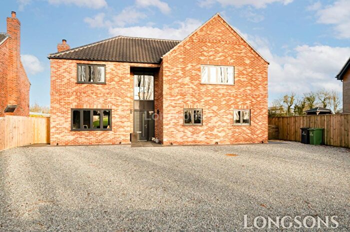 4 Bedroom Detached House For Sale In Ploughboy Lane, Saham Toney, IP25