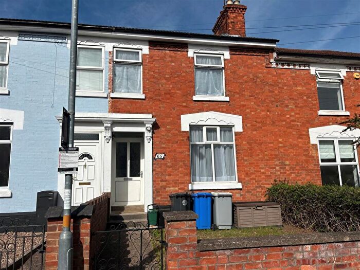 3 Bedroom Terraced House To Rent In Mill Road, Kettering, NN16