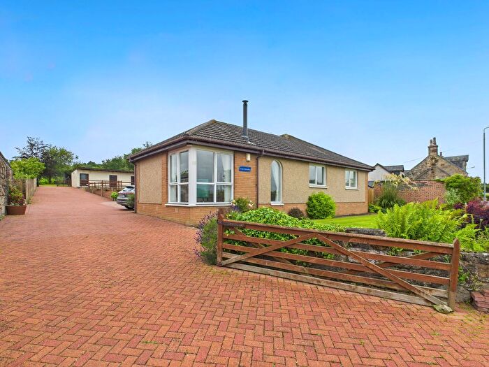 3 Bedroom Detached Bungalow For Sale In Lesmahagow Road, Lesmahagow, ML11
