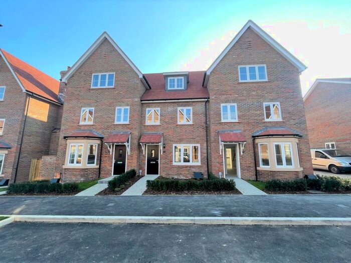 4 Bedroom Terraced House To Rent In Curf Way, Burgess Hill, RH15