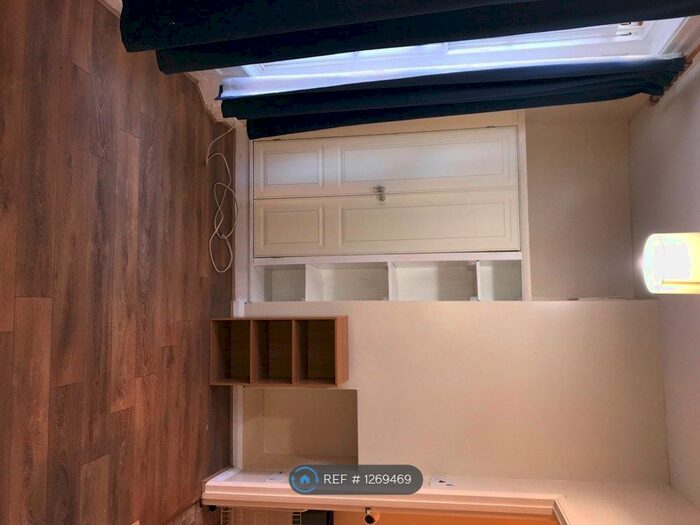 Studio To Rent In Nora Court, Chatham ME4