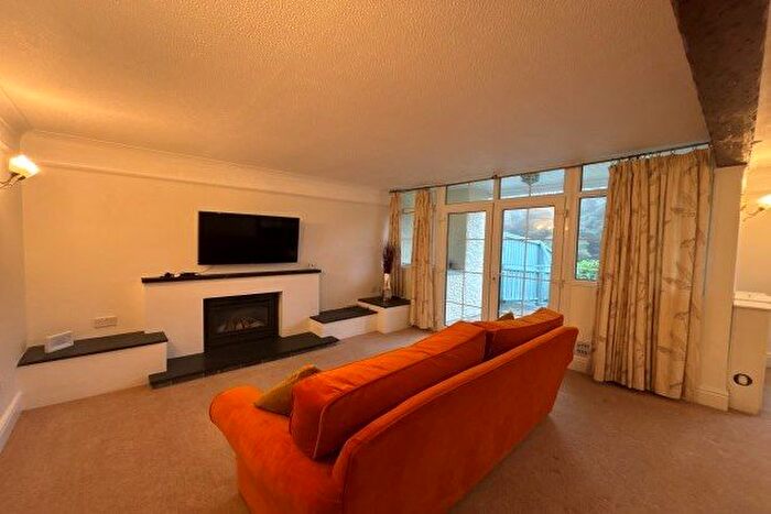 4 Bedroom Property To Rent In Pendarves, Truro, TR2