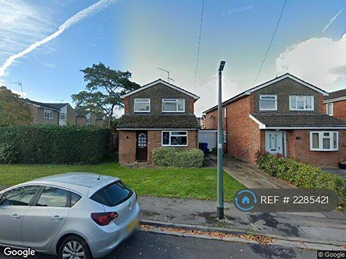3 Bedroom Detached House To Rent In Aldebury Road, Maidenhead, SL6