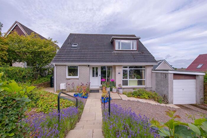 3 Bedroom Detached House For Sale In Tarmangie Drive, Dollar, FK14