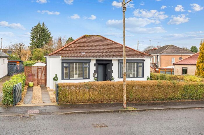 2 Bedroom Detached Bungalow For Sale In Crawford Drive, Glasgow, G15