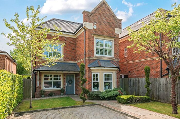 5 Bedroom Detached House For Sale In London End, Beaconsfield, Buckinghamshire, HP9