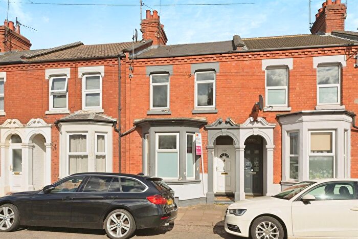 3 Bedroom Property To Rent In Wycliffe Road, Northampton, NN1