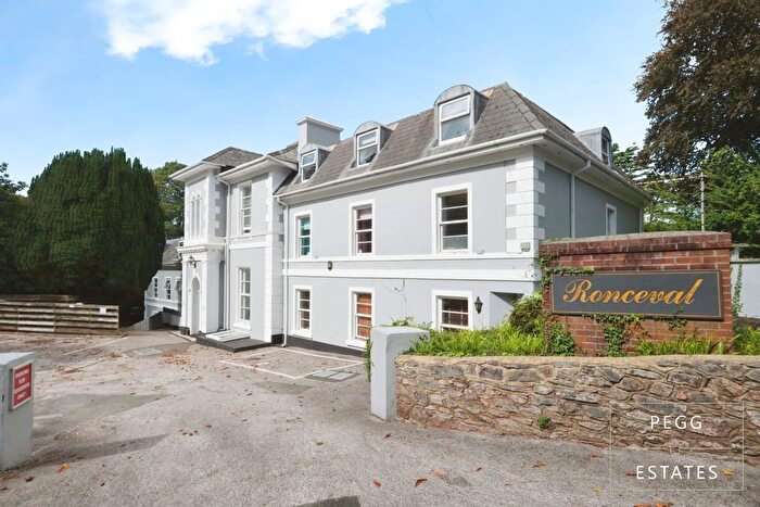 2 Bedroom Flat For Sale In Higher Erith Road, Torquay, TQ1