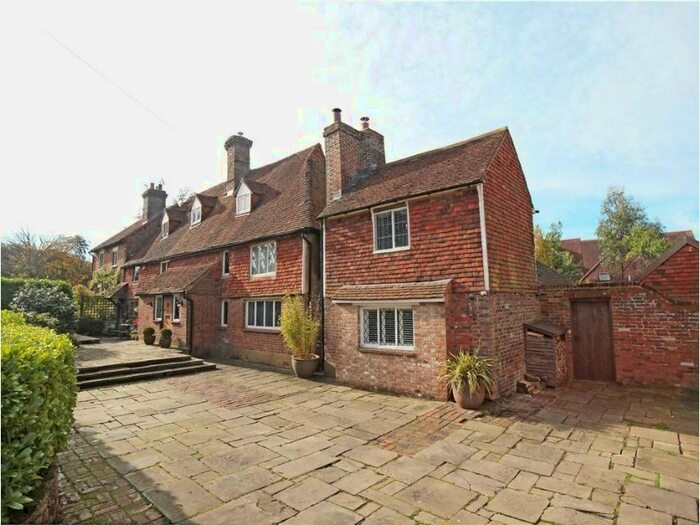 4 Bedroom Detached House To Rent In Lower Green Road, Rusthall, Tunbridge Wells, TN4