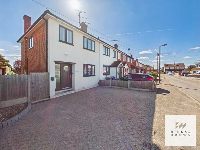 3 Bedroom Semi-detached House For Sale In Rosevalley Crescent, Stanford Le Hope, Essex, SS17