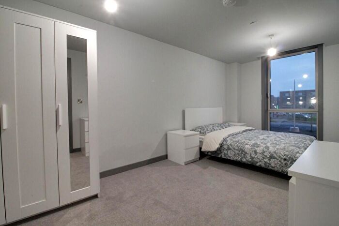 2 Bedroom Apartment To Rent In Jq Rise, Goodman Street, Birmingham City Centre, B1