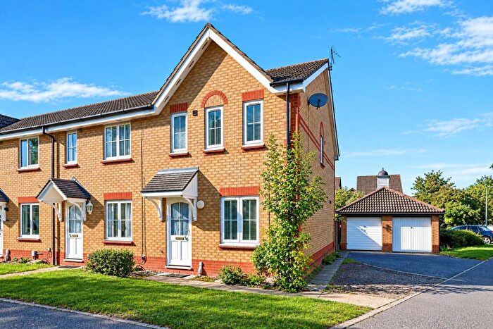 3 Bedroom End Of Terrace House For Sale In Tamar Close, Great Ashby, Stevenage, SG1