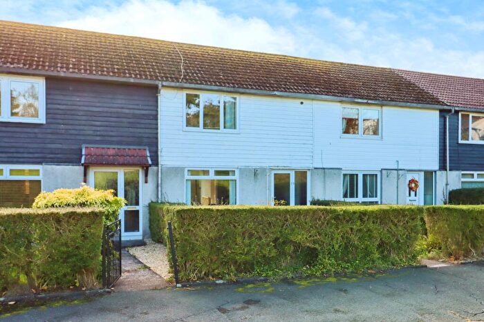 2 Bedroom Terraced House For Sale In Milnwood Court, Glenrothes, Fife, KY6