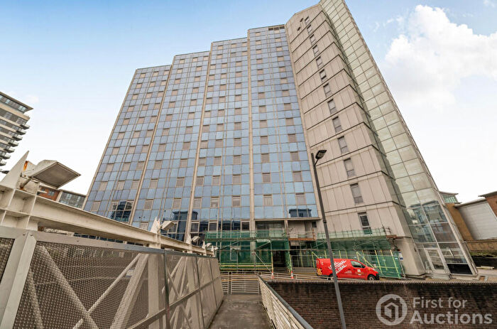 1 Bedroom Apartment For Sale In Churchill Way, Basingstoke, Hampshire, RG21