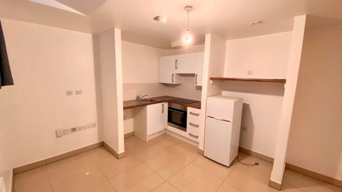 2 Bedroom Apartment To Rent In Clyde Court, Erskine Street, LE1