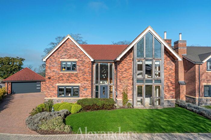 4 Bedroom Detached House For Sale In Hornsey Rise, Wellsborough, CV13