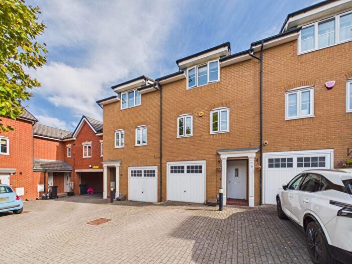 4 Bedroom House For Sale In Dundee Drive, Bristol, BS16