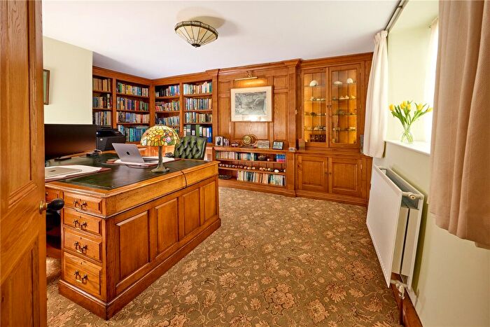 4 Bedroom Detached House For Sale In The Green, Braunston, Daventry, Northamptonshire, NN11