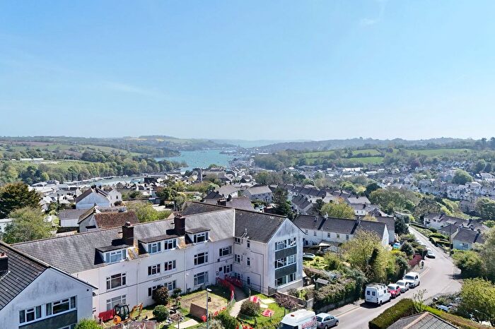 2 Bedroom Flat For Sale In Saracen Way, Penryn, TR10