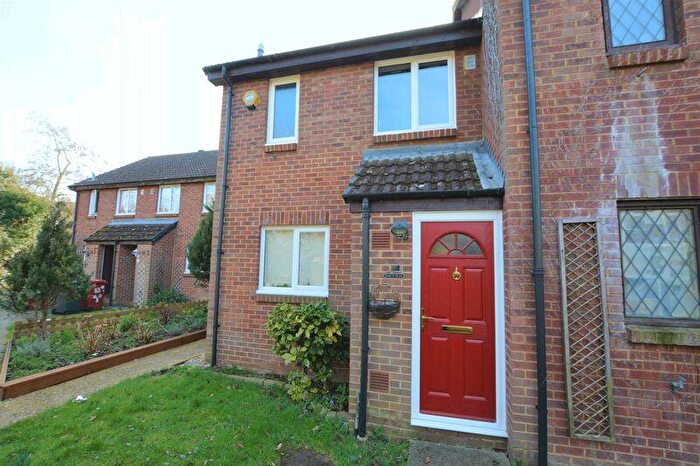2 Bedroom Terraced House To Rent In Braemar Gardens, Slough, SL1