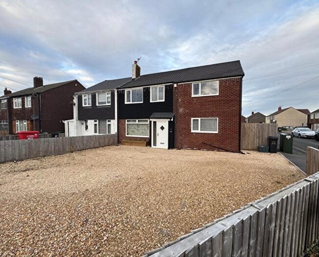 4 Bedroom Semi-Detached House For Sale In Redwick Road, Bristol, BS35
