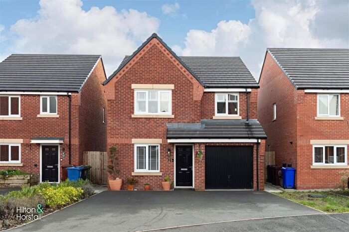 4 Bedroom Detached House For Sale In Holdsworth Drive, Blackburn, BB6