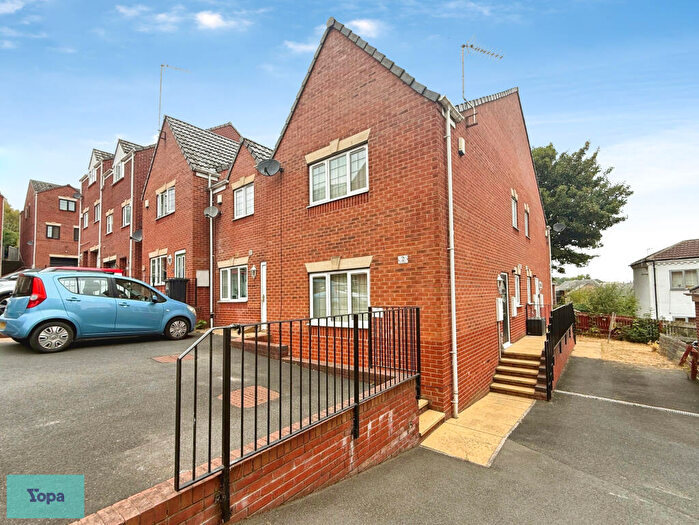1 Bedroom End Of Terrace House For Sale In Swan Court, Askern, Doncaster, DN6