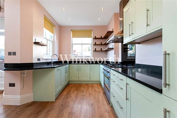 4 Bedroom Semi Detached House To Rent In Burford Gardens, London, N13