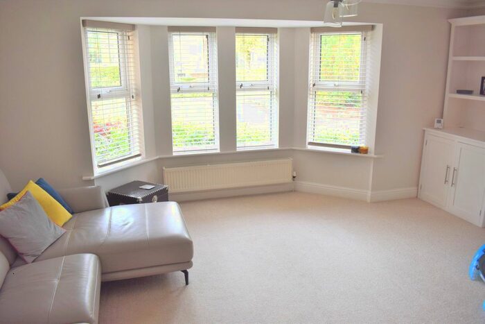 3 Bedroom Flat To Rent In Eckington Mews, Mosborough, Sheffield, S20
